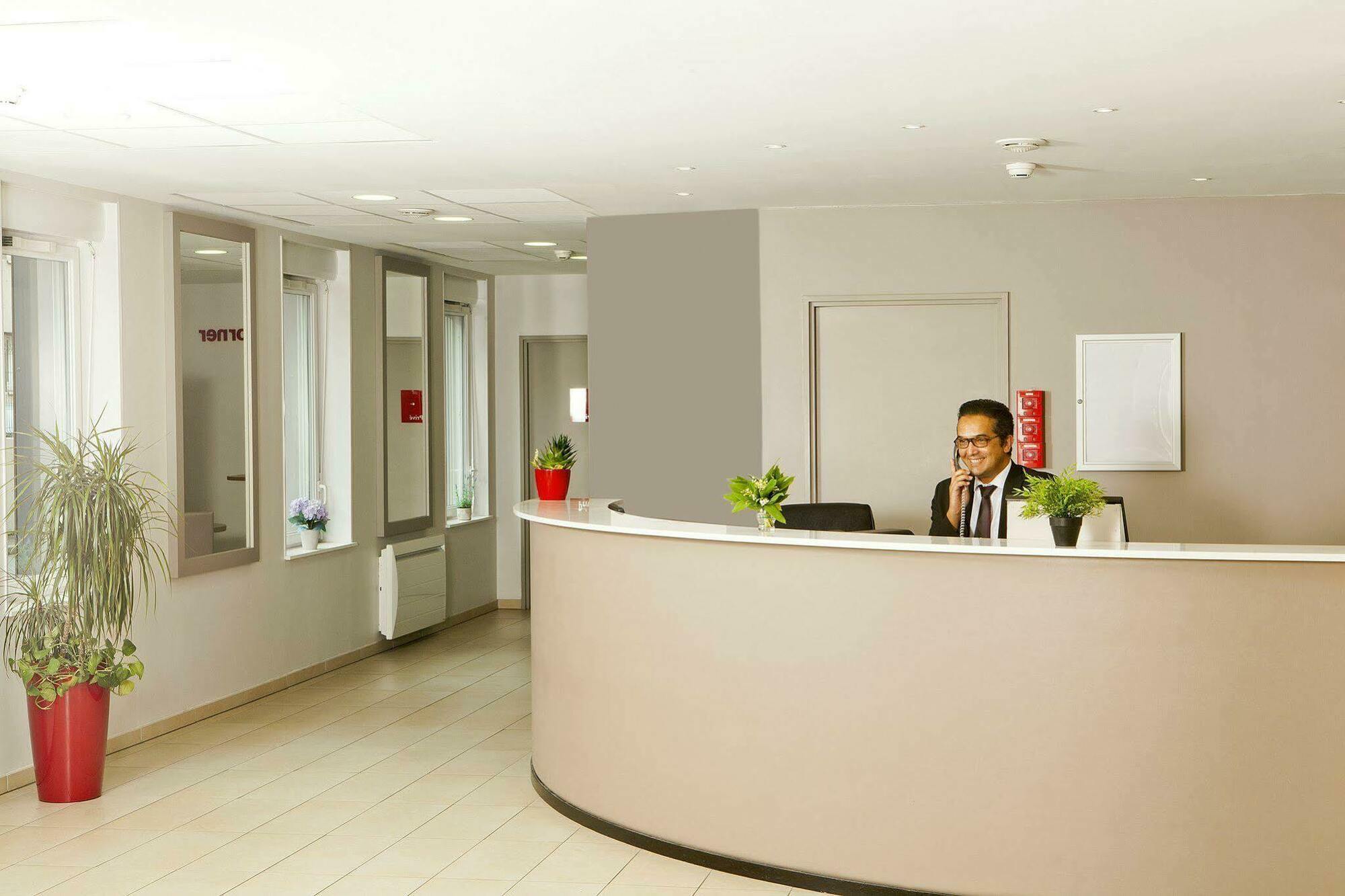 Residhome Centre Aparthotel Reims